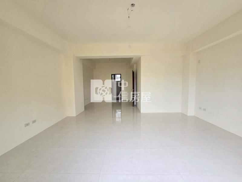 台中潭子獨棟電梯別墅(中信卓越團隊)房屋室內格局與周邊環境