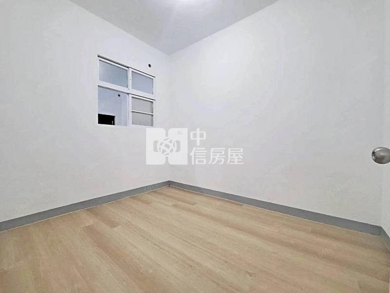 金陵路透天房屋室內格局與周邊環境