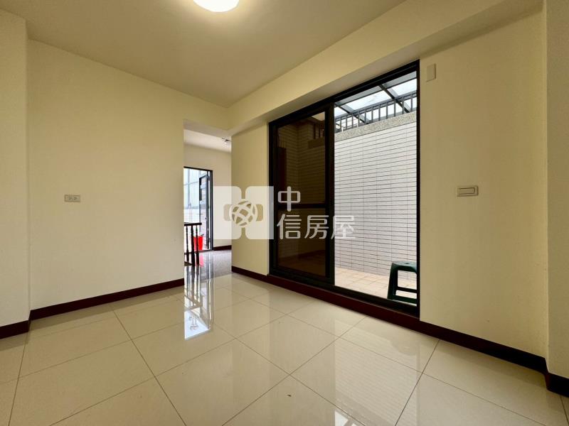 草屯完整學區輕屋齡透天房屋室內格局與周邊環境