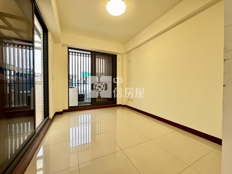 草屯完整學區輕屋齡透天房屋室內格局與周邊環境