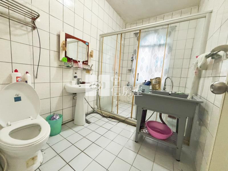 【奔馳】綠園山莊優質透天房屋室內格局與周邊環境