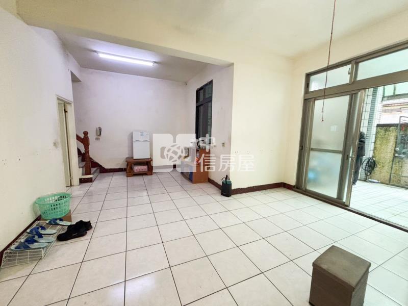 【奔馳】綠園山莊優質透天房屋室內格局與周邊環境