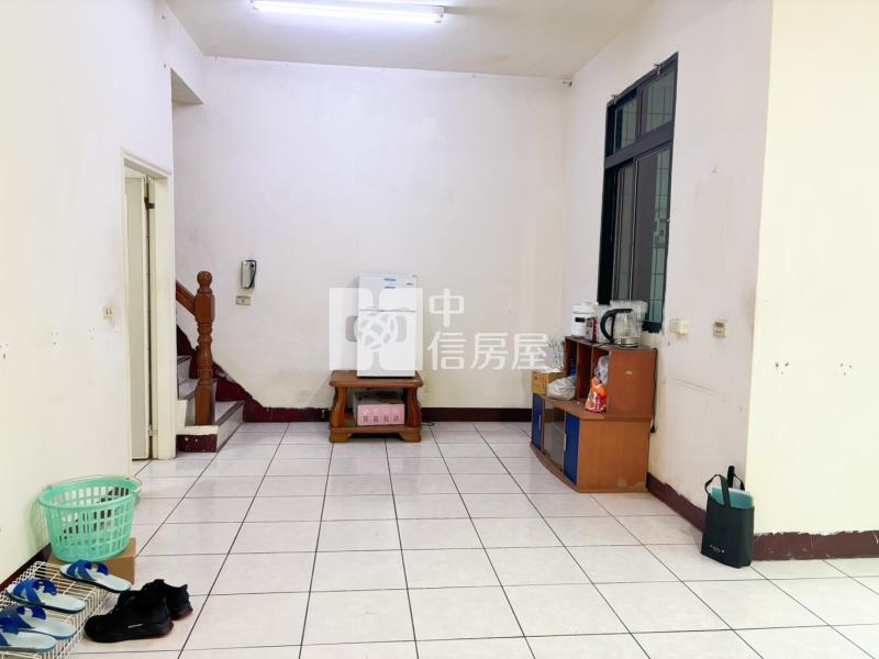 【奔馳】綠園山莊優質透天房屋室內格局與周邊環境