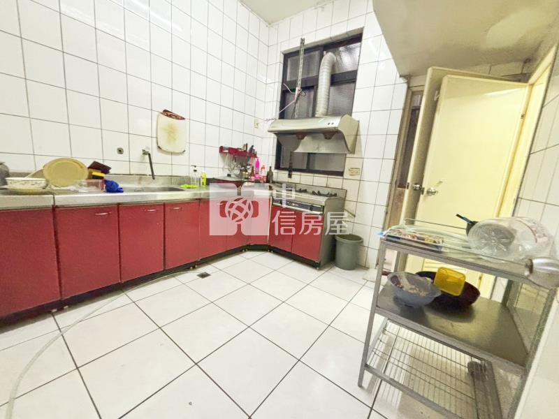 【奔馳】綠園山莊優質透天房屋室內格局與周邊環境