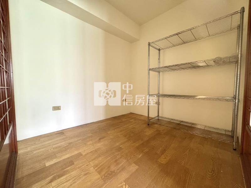 漢口商圈次頂樓電梯三房房屋室內格局與周邊環境