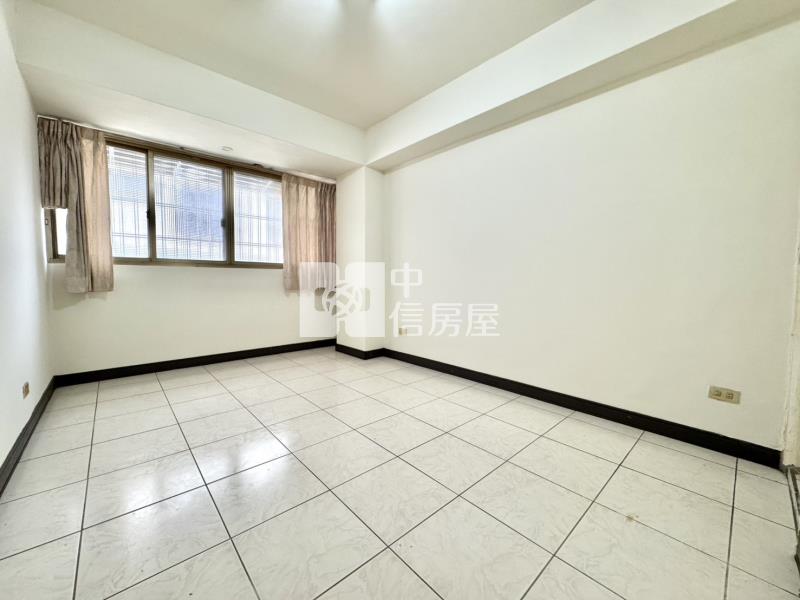 漢口商圈次頂樓電梯三房房屋室內格局與周邊環境