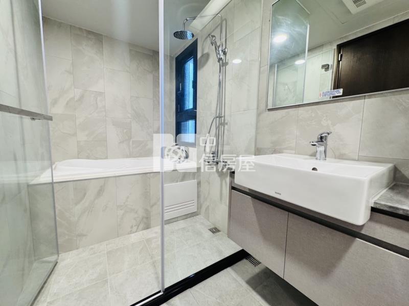 中洲向山氣派3房平車大樓房屋室內格局與周邊環境