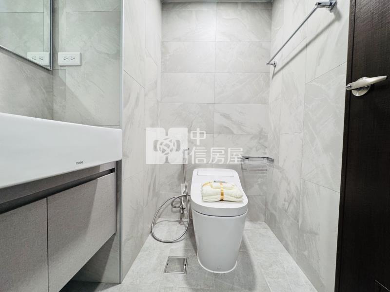 中洲向山氣派3房平車大樓房屋室內格局與周邊環境