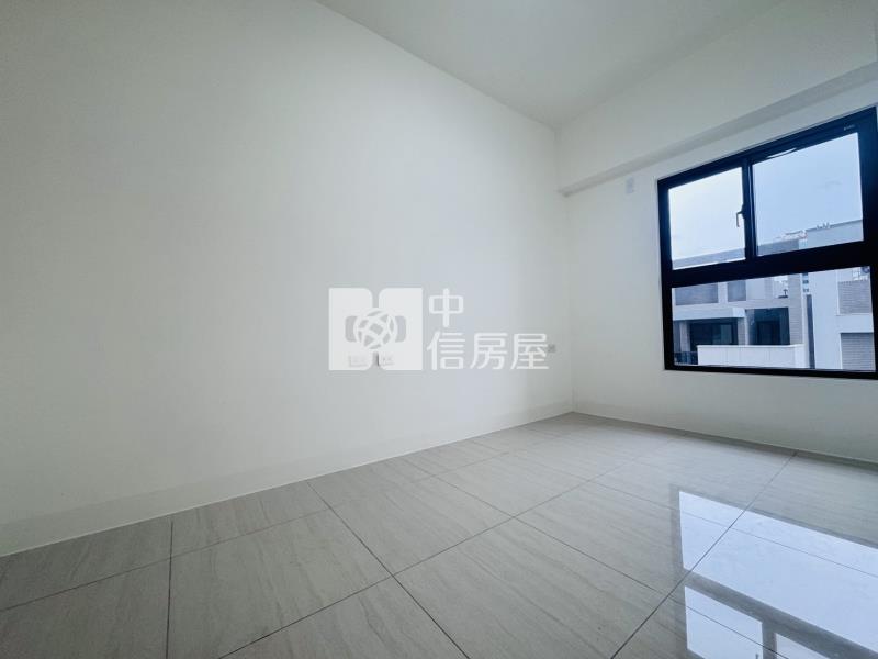 中洲向山氣派3房平車大樓房屋室內格局與周邊環境