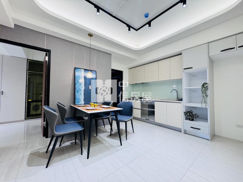 中洲向山氣派3房平車大樓房屋室內格局與周邊環境