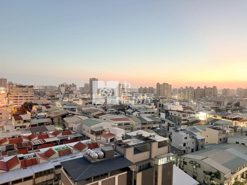 十期新麗馳高樓3房平車房屋室內格局與周邊環境