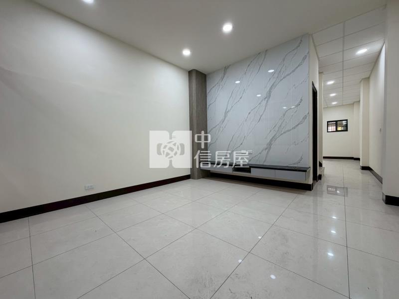 萬巒整新雙車孝親透天房屋室內格局與周邊環境