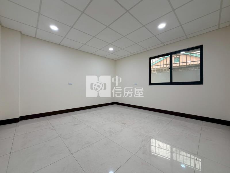 萬巒整新雙車孝親透天房屋室內格局與周邊環境