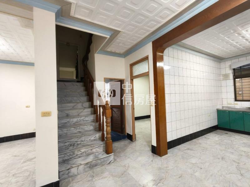 斗六警民街大地坪美別墅房屋室內格局與周邊環境