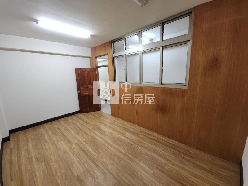 正富林路店面房屋室內格局與周邊環境