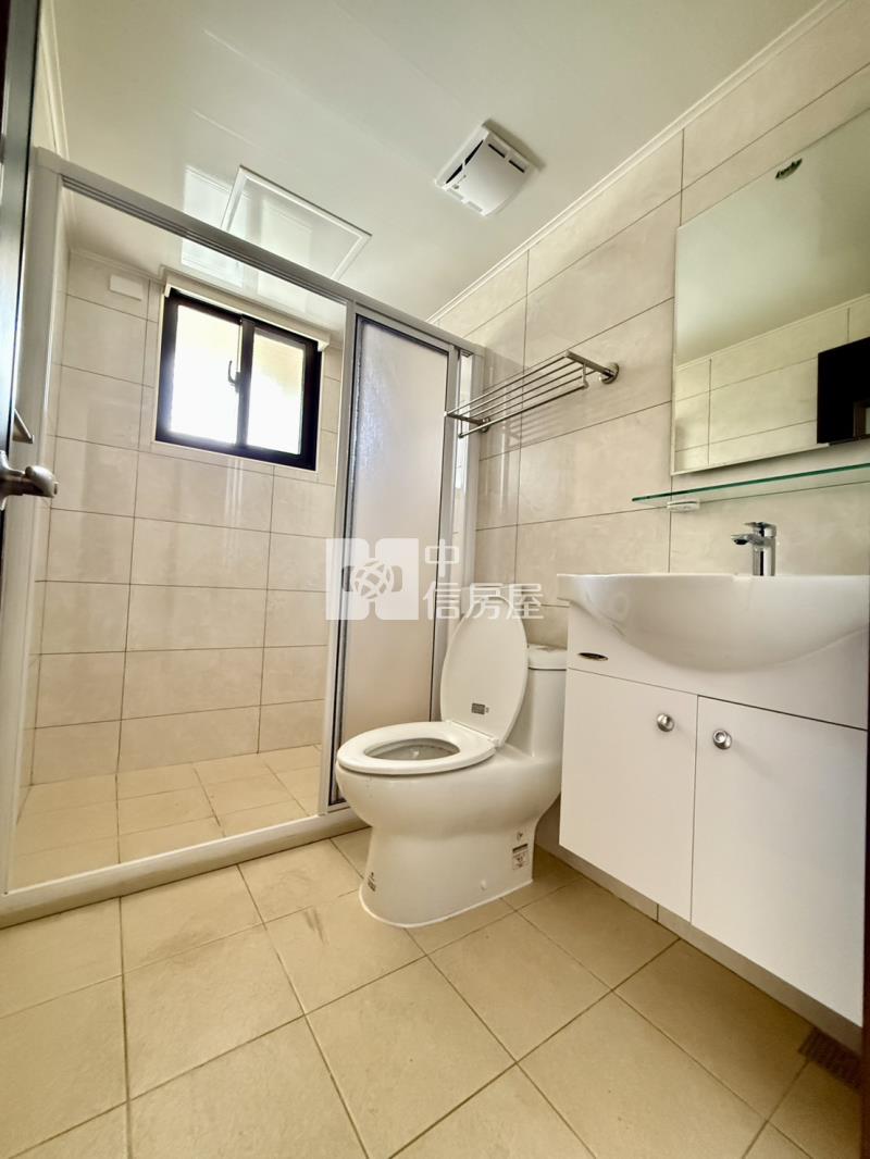 新平國小全新5房車庫電梯別墅房屋室內格局與周邊環境