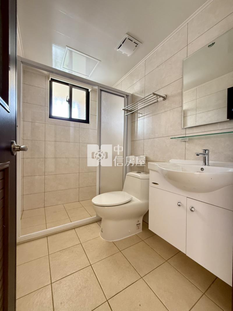 新平國小全新5房車庫電梯別墅房屋室內格局與周邊環境