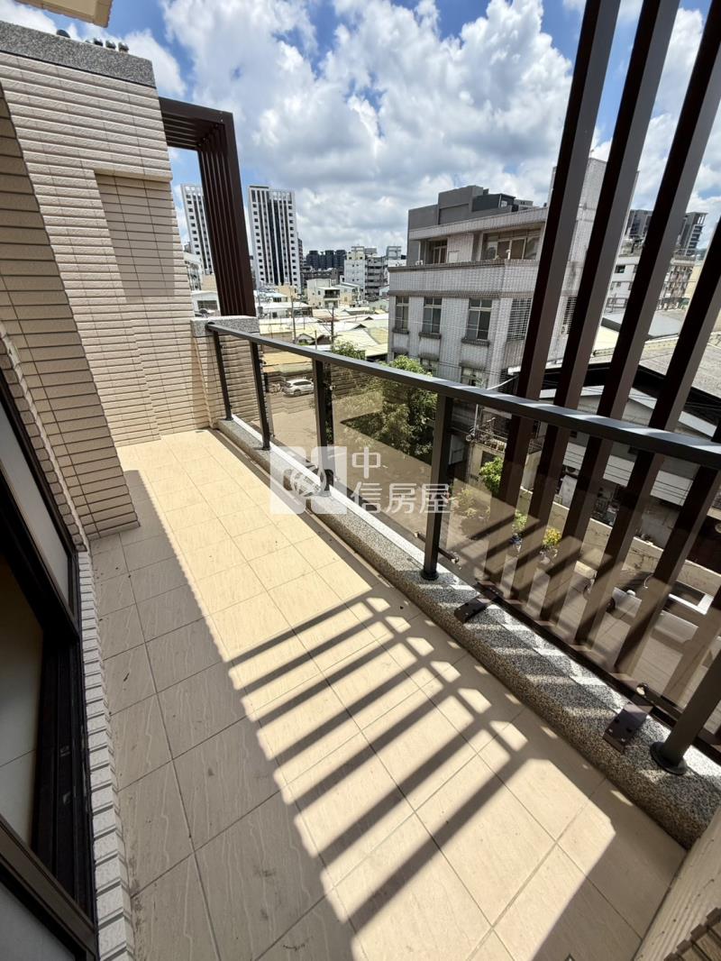 新平國小全新5房車庫電梯別墅房屋室內格局與周邊環境