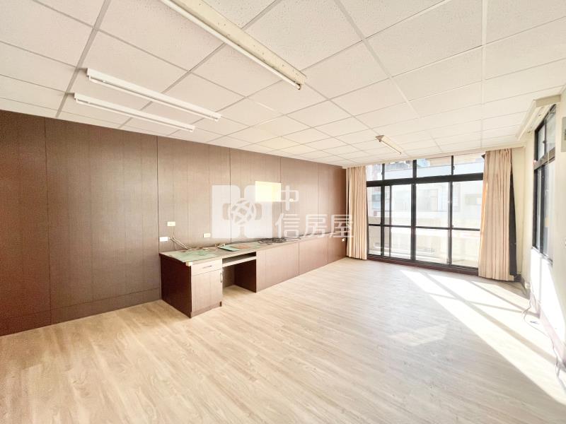 國強街大地坪獨棟透天房屋室內格局與周邊環境