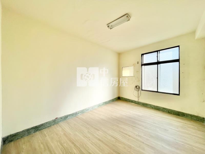 國強街大地坪獨棟透天房屋室內格局與周邊環境