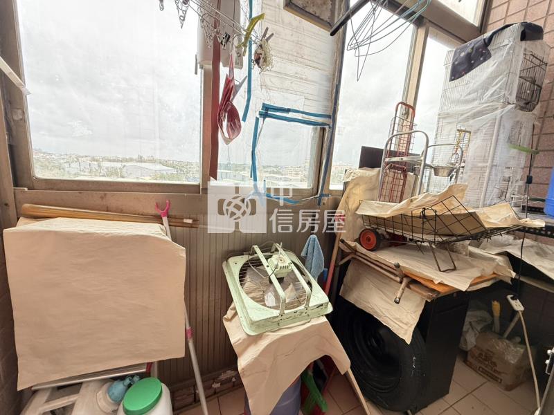 專-幼獅交流道低總價邊間2房車房屋室內格局與周邊環境