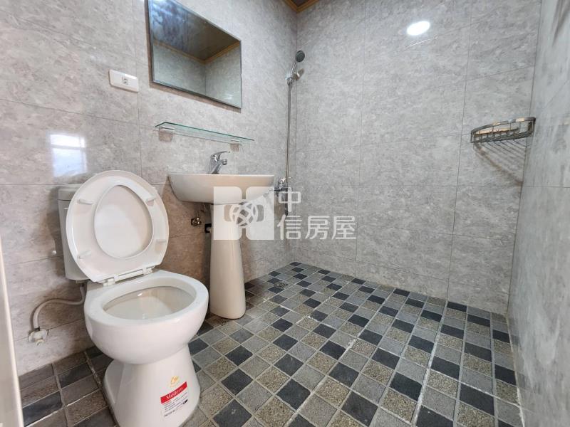 潮州潮和國小四房平車華廈房屋室內格局與周邊環境