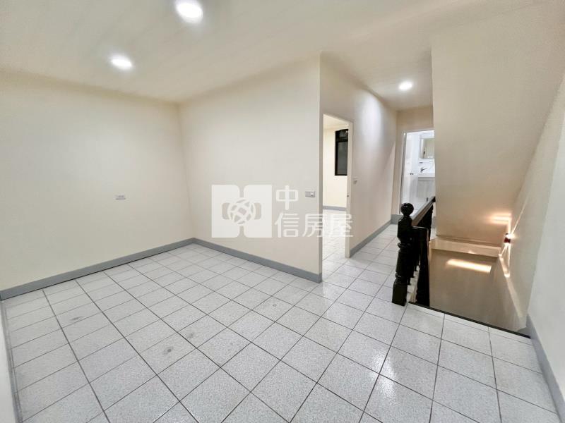 南勢重劃區內漂亮透天房屋室內格局與周邊環境