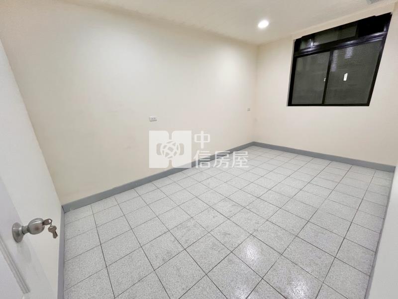 南勢重劃區內漂亮透天房屋室內格局與周邊環境