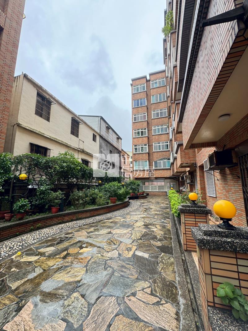 楊梅全聯旁4房車房屋室內格局與周邊環境