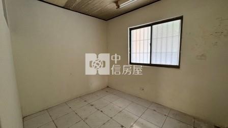 屏東房屋-長治面寬車庫超值別墅房屋室內格局與周邊環境