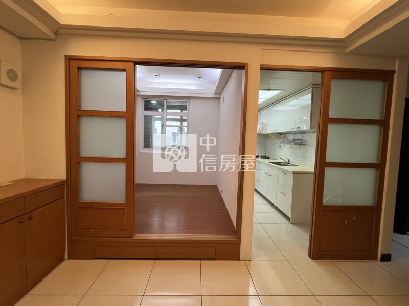 平鎮東方之星景觀3房車房屋室內格局與周邊環境