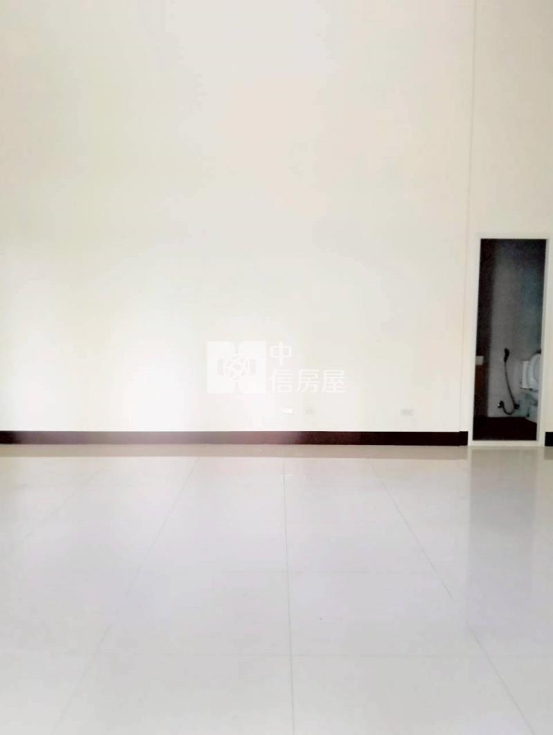 正環中路三段樓店房屋室內格局與周邊環境