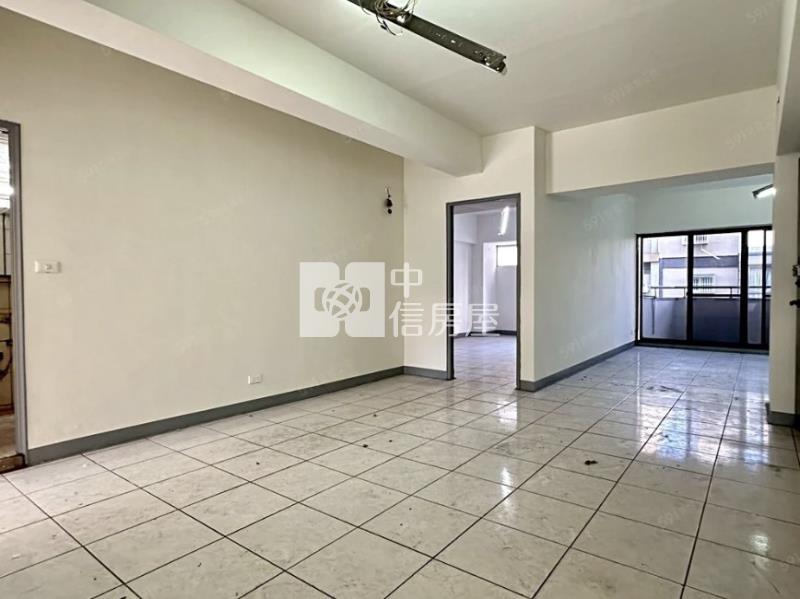 西區世華金融大樓教育大學旁3房房屋室內格局與周邊環境