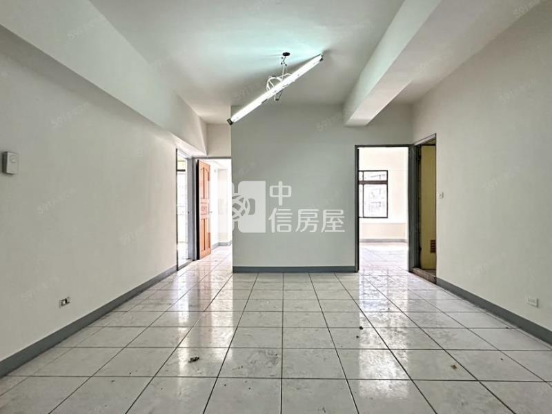 西區世華金融大樓教育大學旁3房房屋室內格局與周邊環境