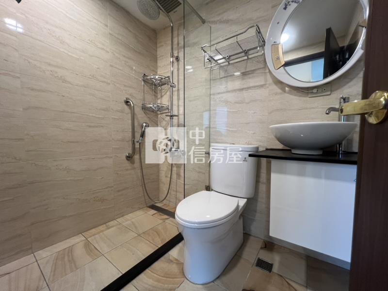 榮耀歐洲三房平車房屋室內格局與周邊環境