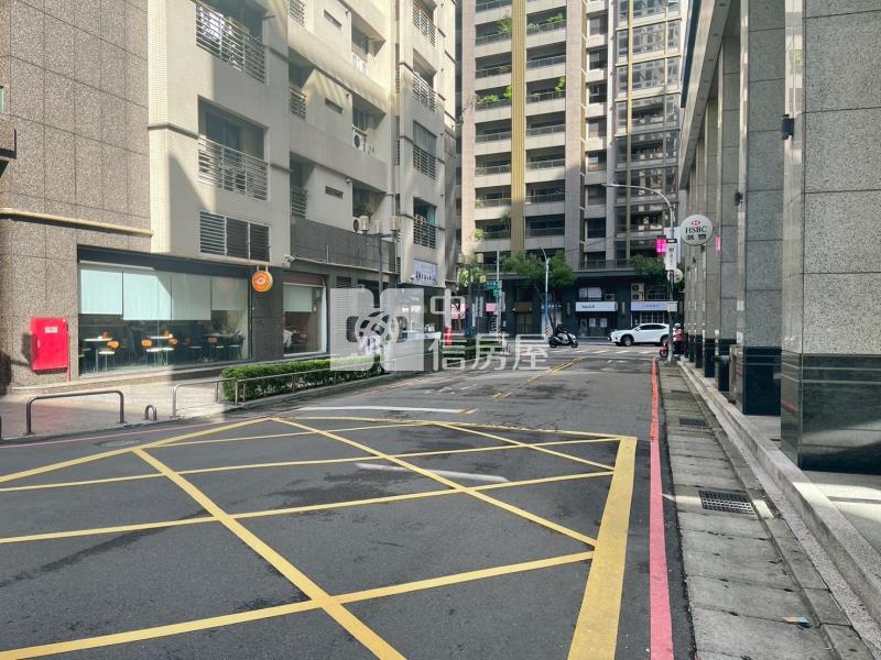 威尼斯影城旁黃金三角窗房屋室內格局與周邊環境