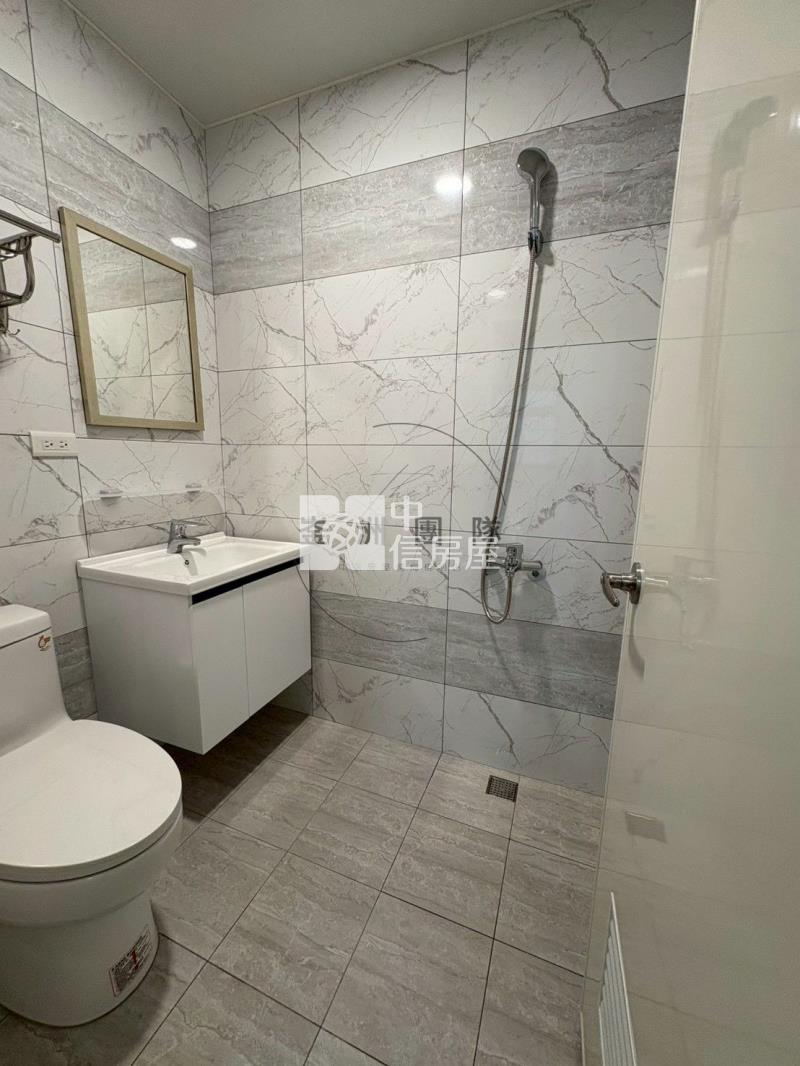 南勢平南國中整新美透天房屋室內格局與周邊環境