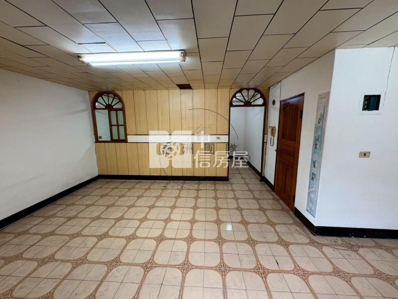 桃園愛國街近力行市場公寓房屋室內格局與周邊環境