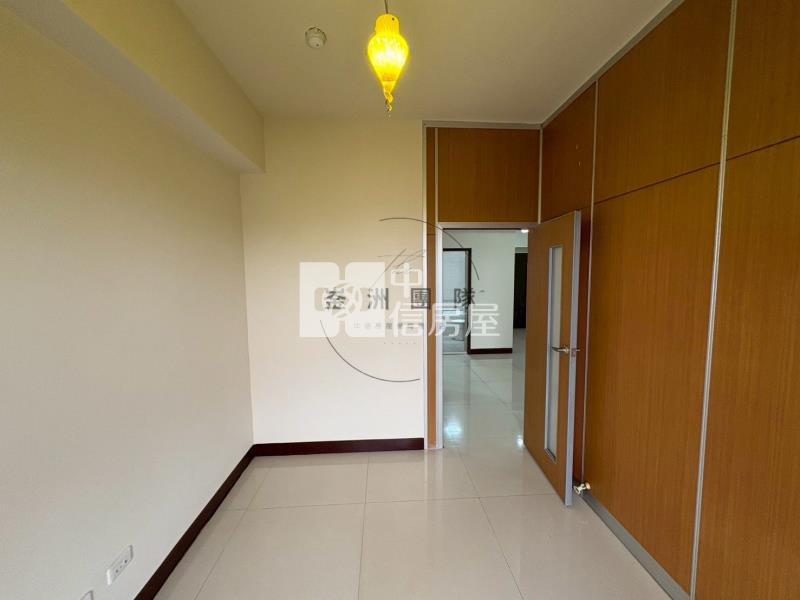 南勢重劃區幸福公園3+1房車房屋室內格局與周邊環境