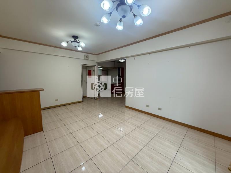 富俋吉祥低樓層超值四房車房屋室內格局與周邊環境