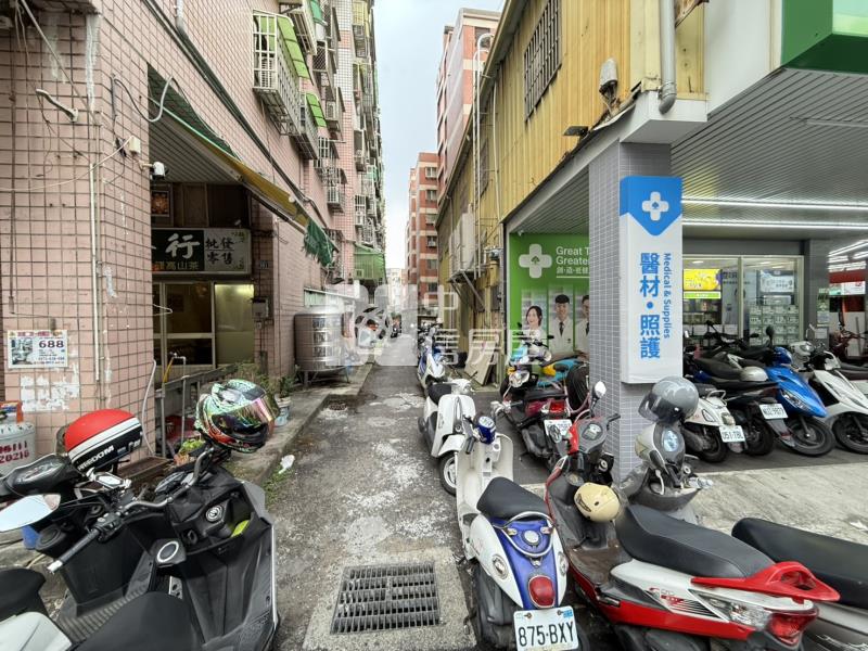 文心百利樓店房屋室內格局與周邊環境