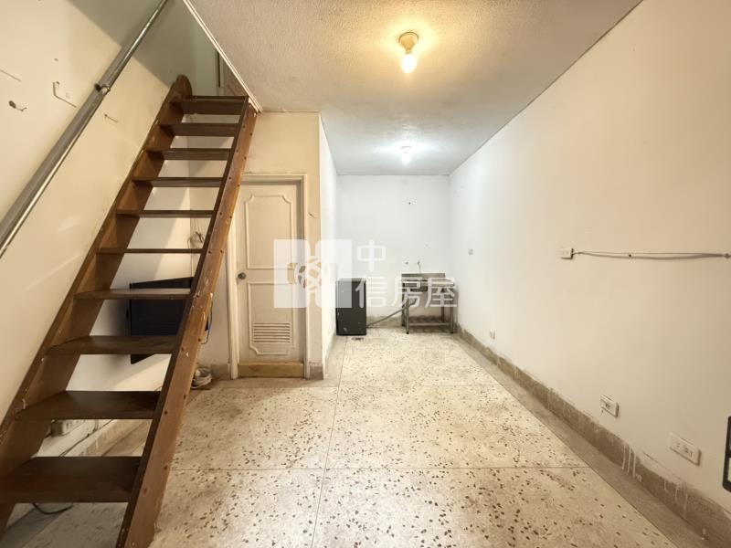 文心百利樓店房屋室內格局與周邊環境