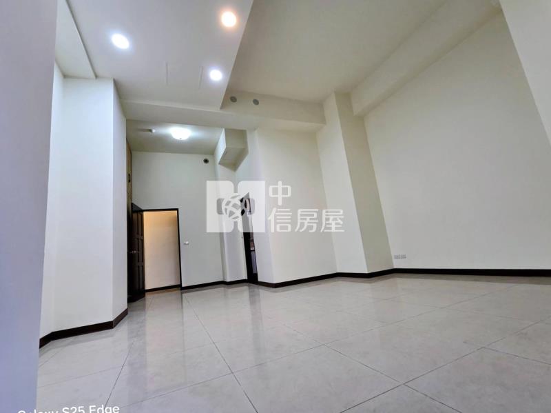 合雄星晴天4房雙車房屋室內格局與周邊環境