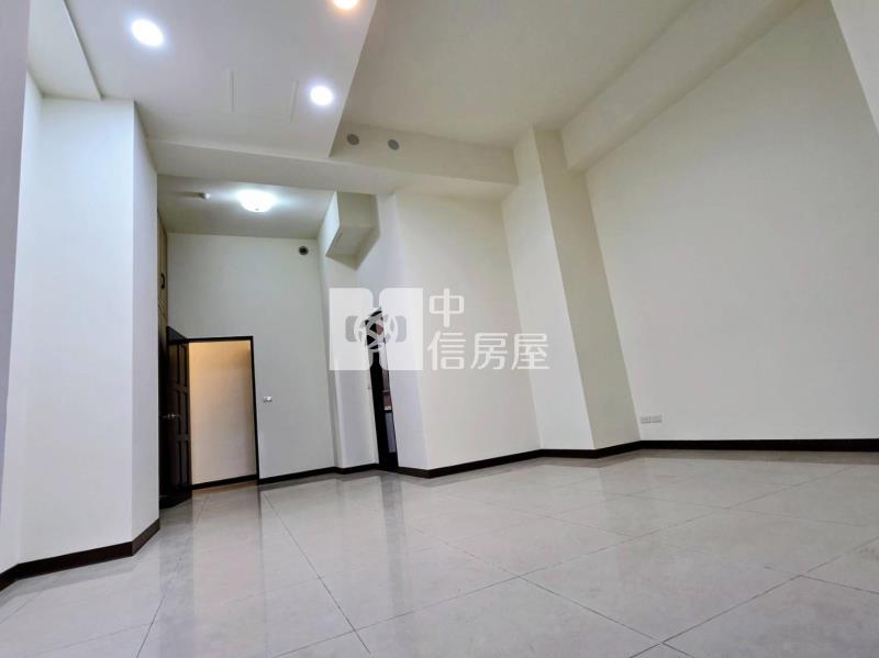 合雄星晴天4房雙車房屋室內格局與周邊環境