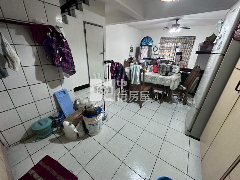 南勢重劃區稀有美別墅房屋室內格局與周邊環境