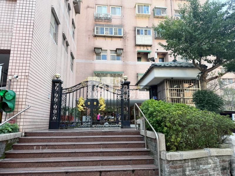 大台北國宅房屋室內格局與周邊環境