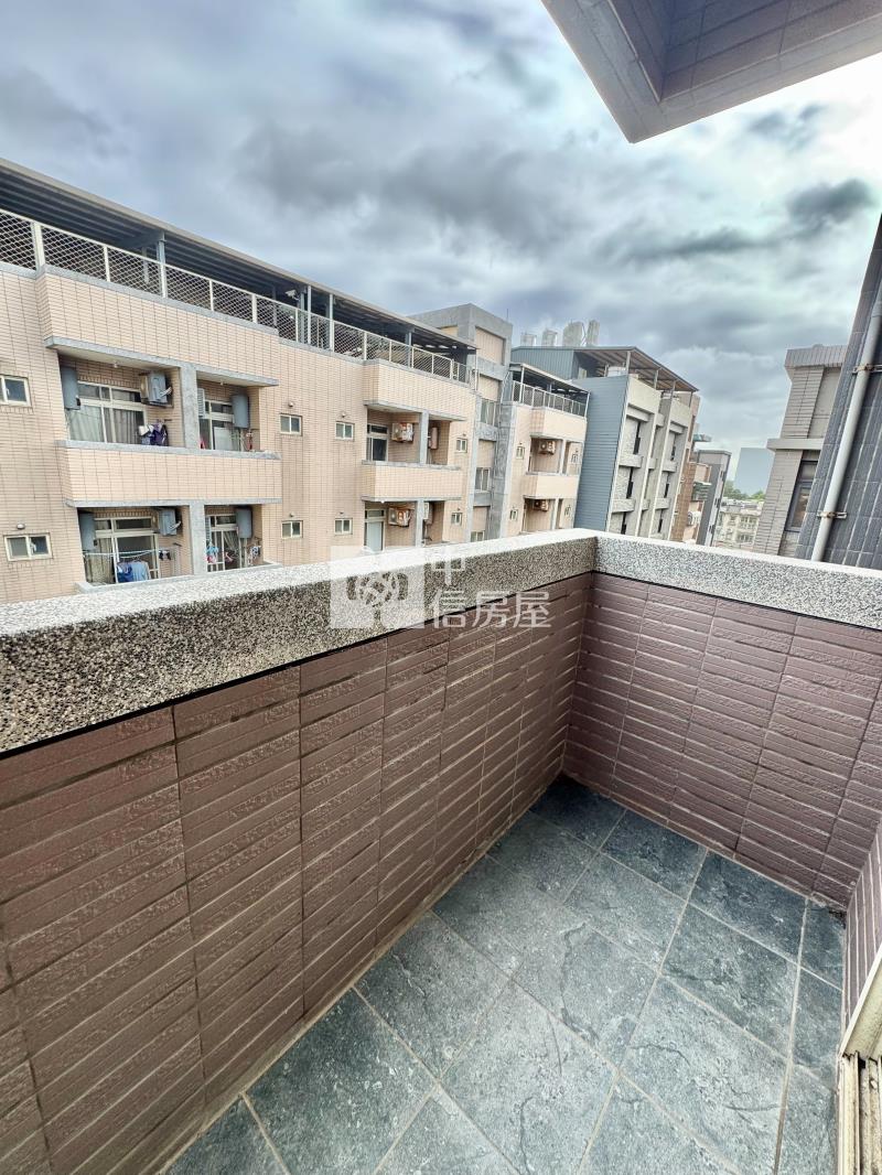 近觀音工業區獨棟.大面寬.電梯12套房透店房屋室內格局與周邊環境