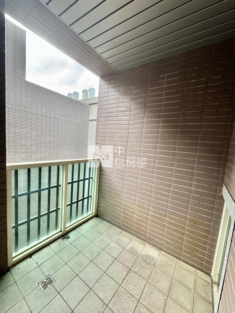 近觀音工業區獨棟.大面寬.電梯12套房透店房屋室內格局與周邊環境