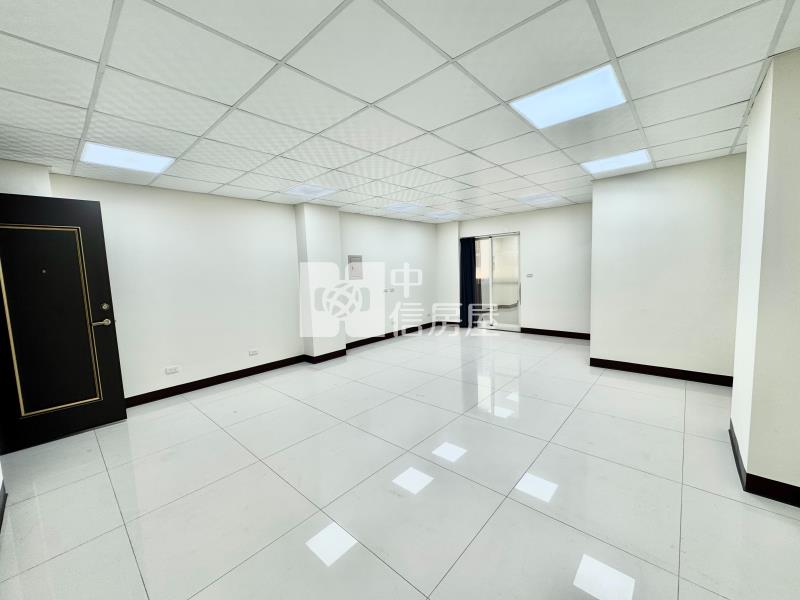 近觀音工業區獨棟.大面寬.電梯12套房透店房屋室內格局與周邊環境