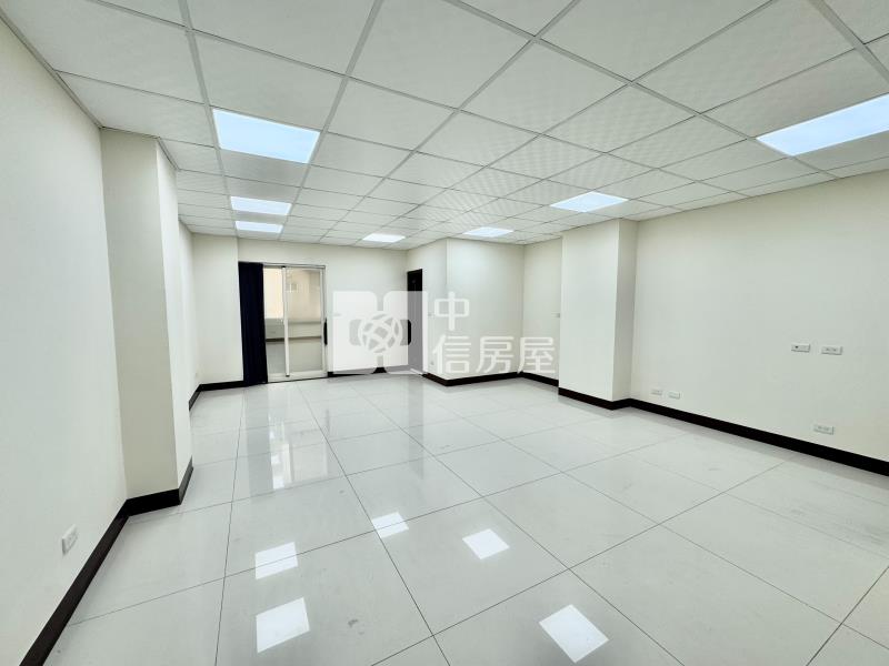 近觀音工業區獨棟.大面寬.電梯12套房透店房屋室內格局與周邊環境